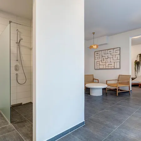 Apartment C 5 