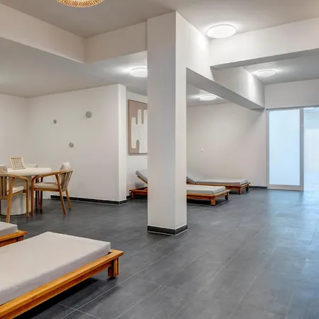 C5 Zwei Schlafzimmer, Zwei Bäder&südbalkon Mit Blick Ins Grüne Im Pine Hill * Zirchow
